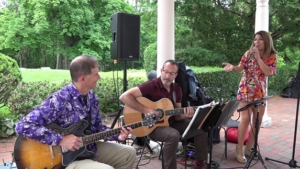 2 guitarists and vocalist at Geneva on the Lake