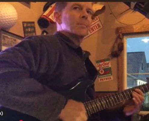 Dennis Winge playing solo latin jazz guitar