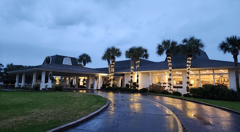 exterior of Dunes Golf Club